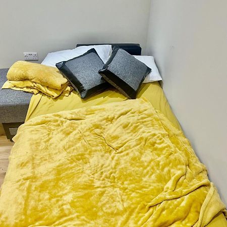 Lovely 1 Bedroom Apartment With On Street Parking Londres Extérieur photo