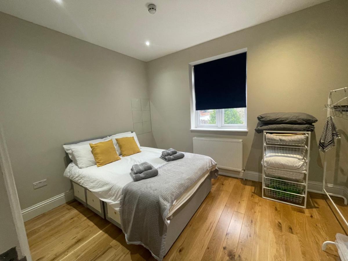 Lovely 1 Bedroom Apartment With On Street Parking Londres Extérieur photo